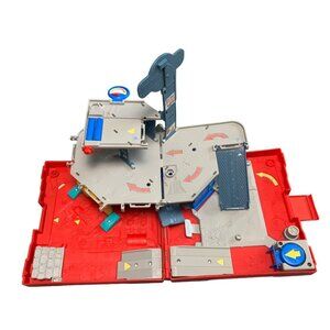 Matchbox Pop Up Adventure Playset Auto Center 2005